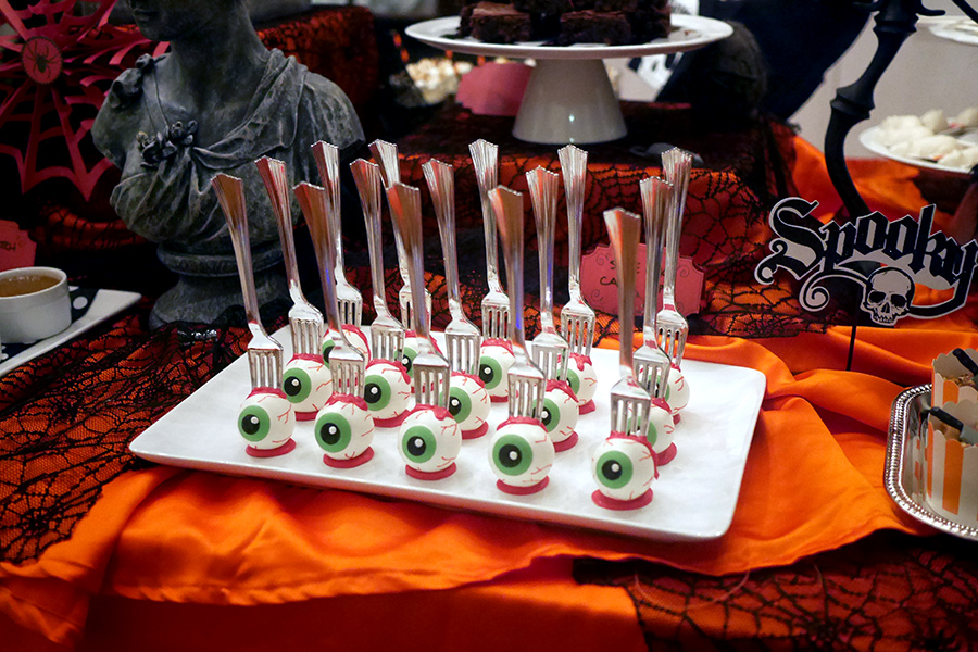 Haunted Halloween Party Bakerella