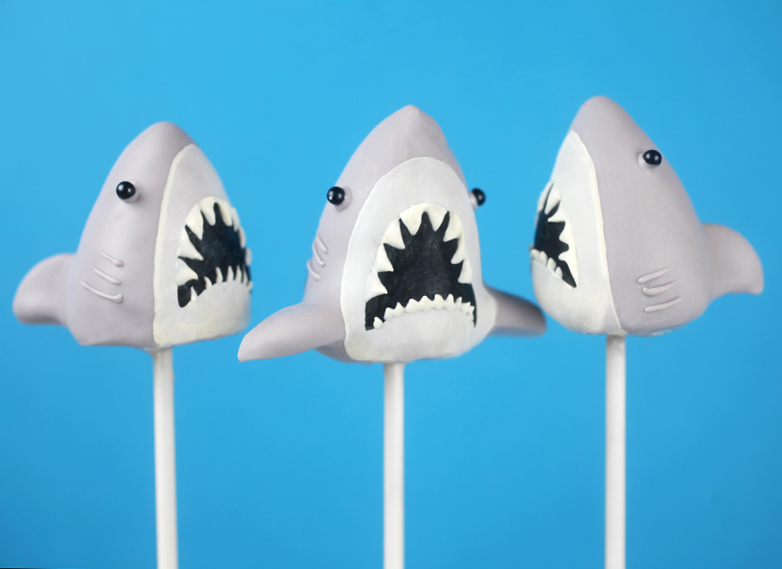 Jaws Cake Pops