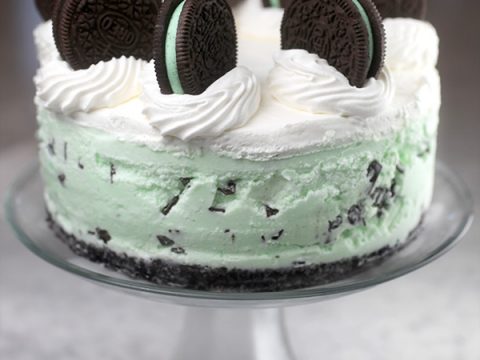 Homemade Oreo Ice Cream Cake