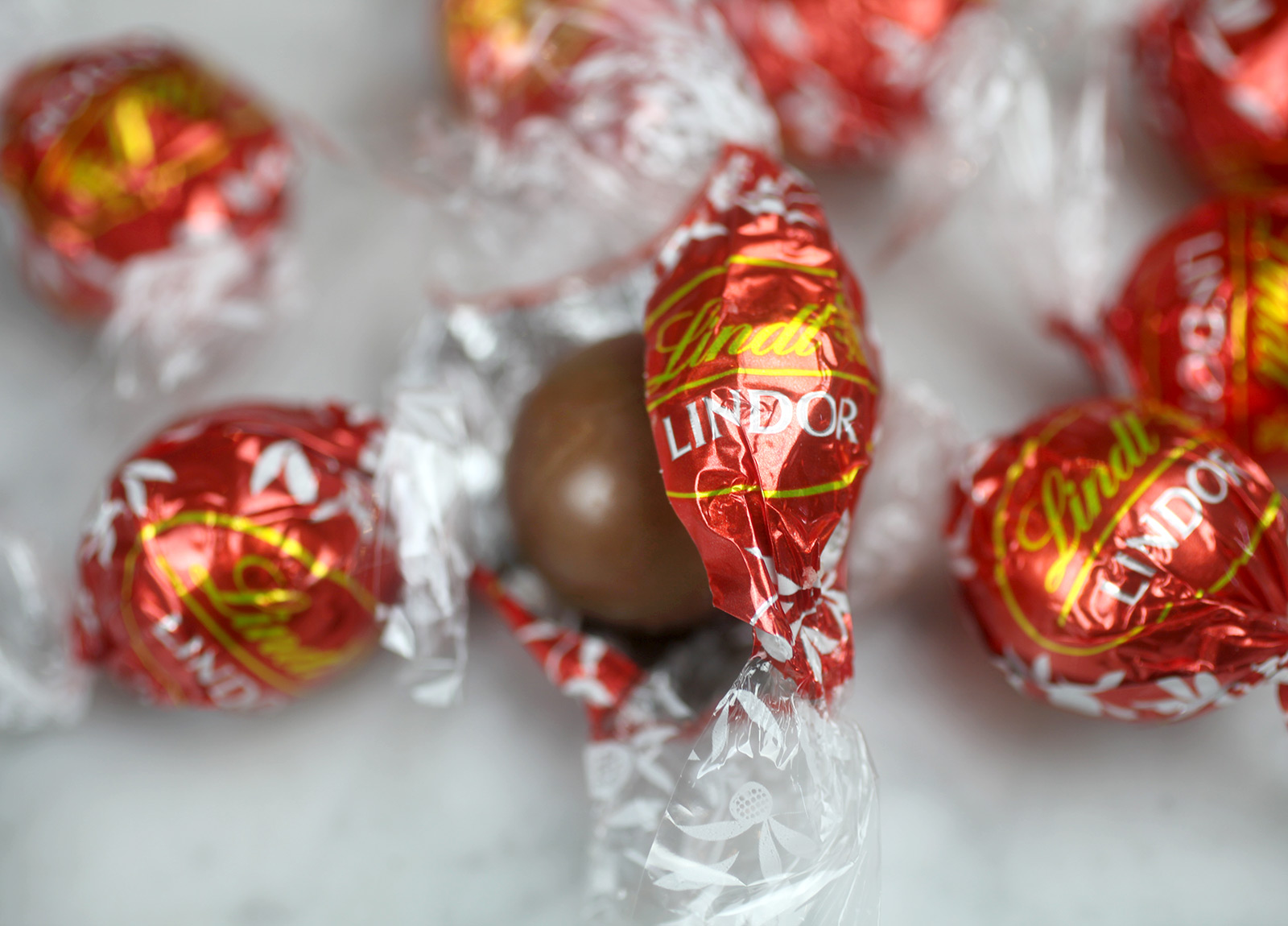 Milk Chocolate Lindt Truffles