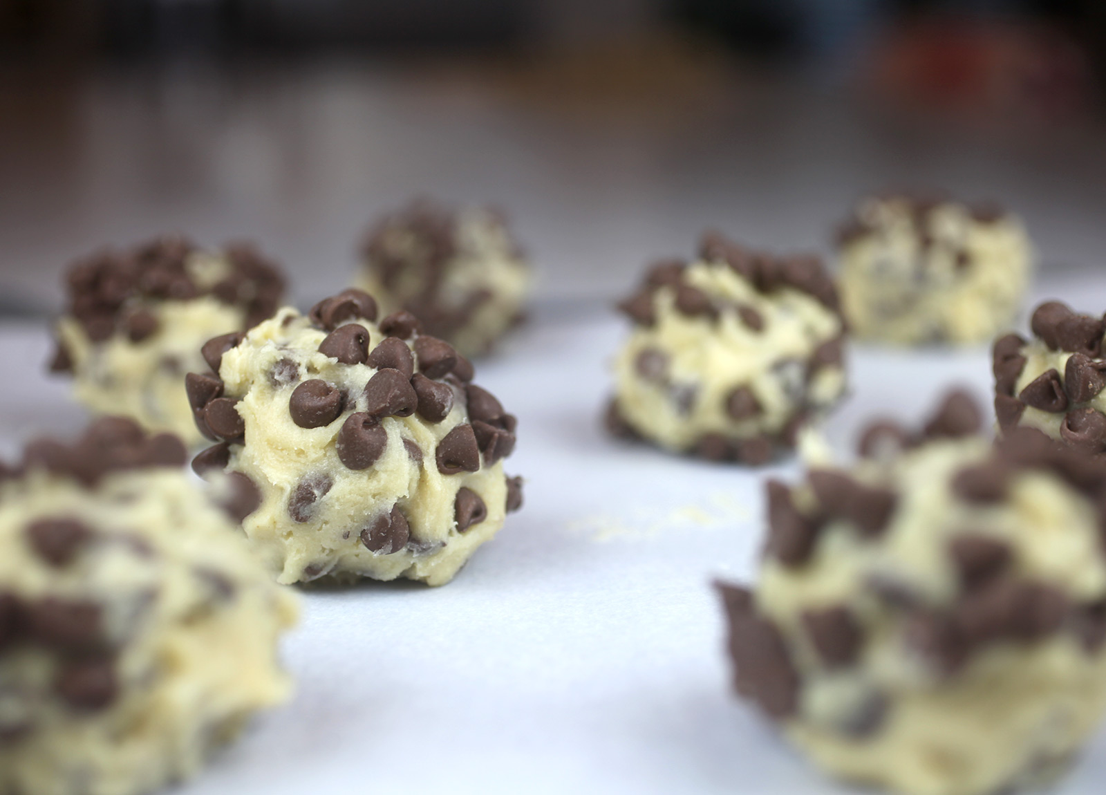 Chocolate Chip Cookie Dough Truffles - Bakerella